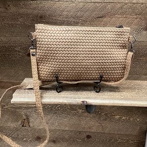 👜 Genuine Italian Leather Woven Crossbody Bag